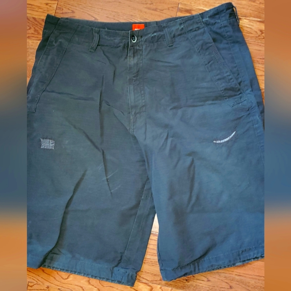 Hugo boss shorts 38 r